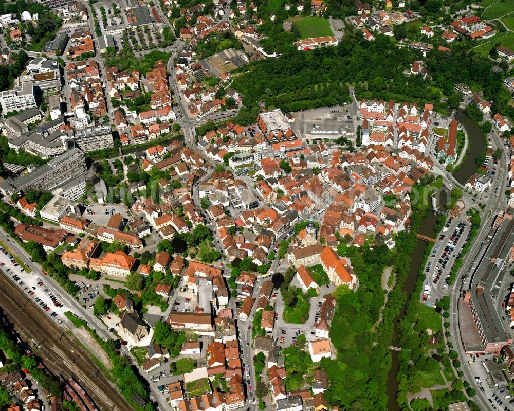 Aerial photograph Backnang - Town View of the streets and houses of the residential areas in Backnang in the state Baden-Wuerttemberg, Germany