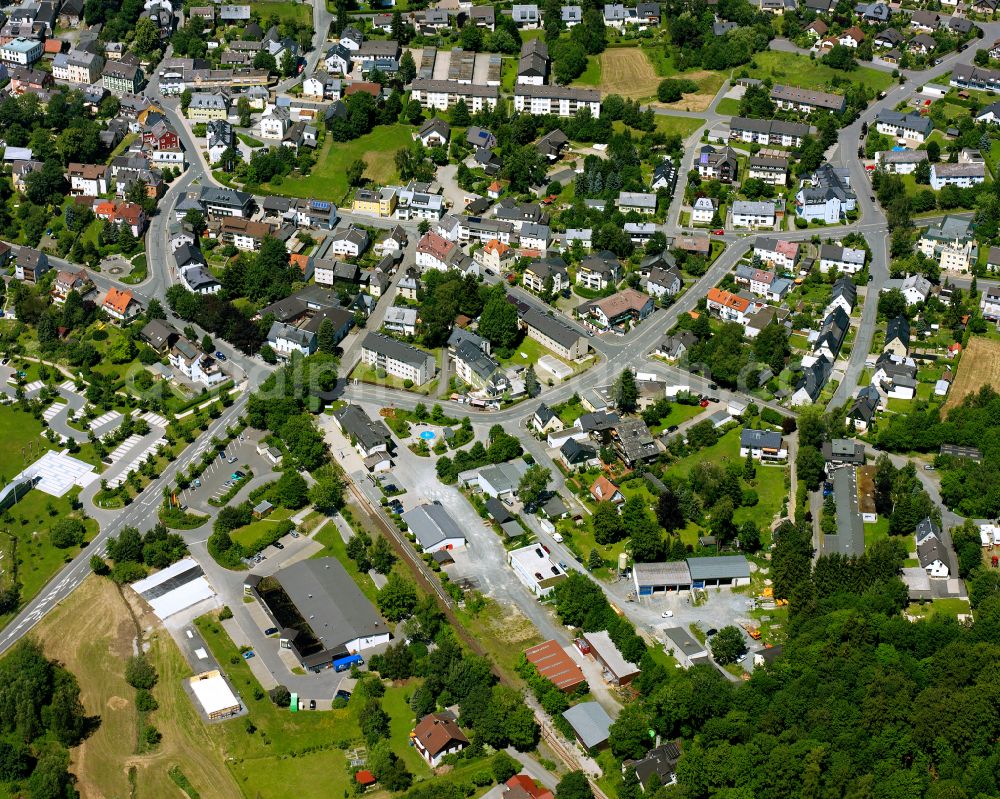 Bad Steben from the bird's eye view: Town View of the streets and houses of the residential areas on street Bahnhofstrasse in Bad Steben in the state Bavaria, Germany