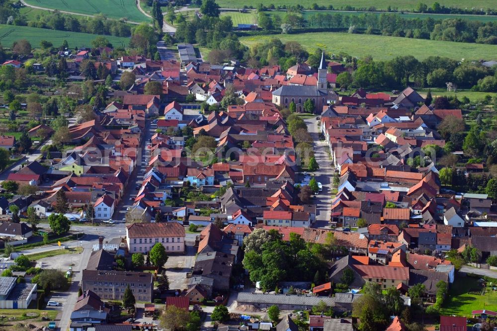 Bennungen from above - Town View of the streets and houses of the residential areas in Bennungen in the state Saxony-Anhalt, Germany