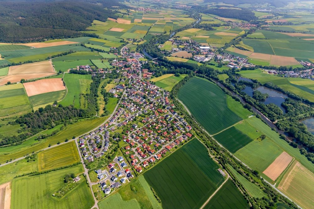 Aerial photograph Bergheim - Town View of the streets and houses of the residential areas in Bergheim in the state Hesse, Germany