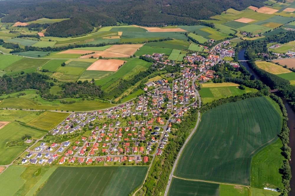 Aerial image Bergheim - Town View of the streets and houses of the residential areas in Bergheim in the state Hesse, Germany