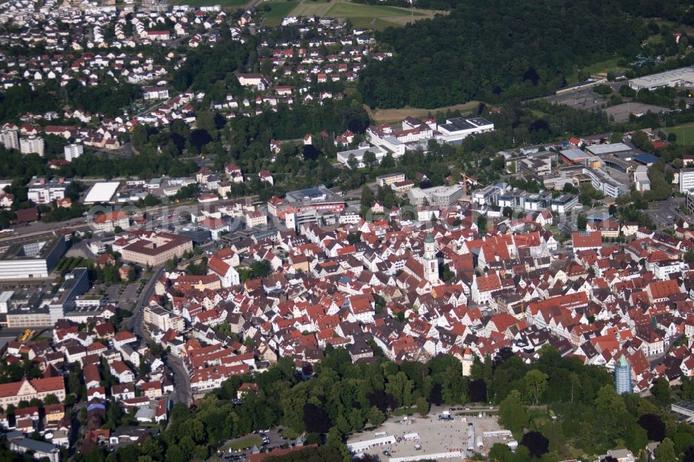 Aerial image Biberach an der Riß - Town View of the streets and houses of the residential areas in Biberach an der Riss in the state Baden-Wuerttemberg