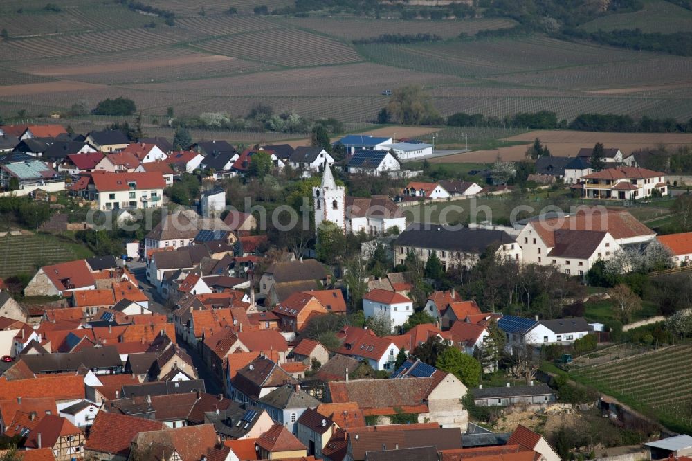 Bockenheim an der Weinstraße from the bird's eye view: Town View of the streets and houses of the residential areas in Bockenheim an der Weinstrasse in the state Rhineland-Palatinate
