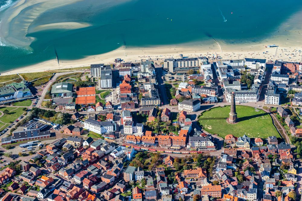 Aerial photograph Borkum - City view of the streets and houses hotels, pensions in Borkum in the state Lower Saxony, Germany