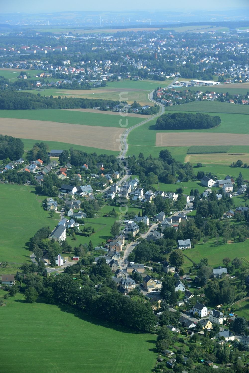 Bräunsdorf (Limbach-Oberfrohna) from above - View of Braeunsdorf (Limbach-Oberfrohna) in the state of Saxony