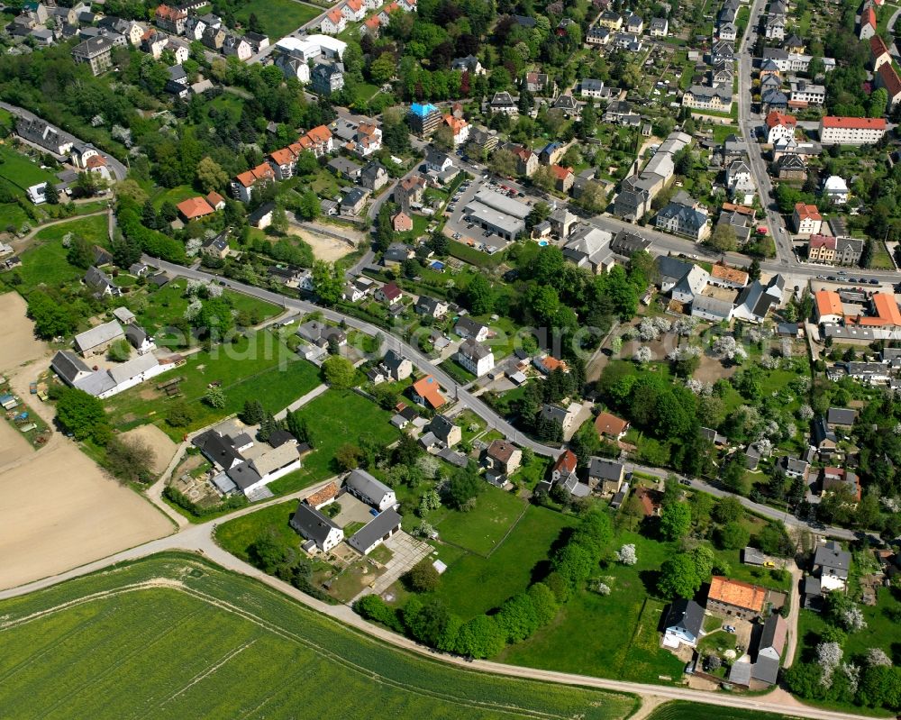 Aerial photograph Burkersdorf - Town View of the streets and houses of the residential areas in Burkersdorf in the state Saxony, Germany