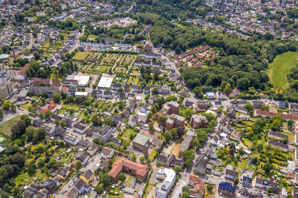 Castrop-Rauxel from the bird's eye view: Town View of the streets and houses of the residential areas on street Overbergstrasse in the district Schwerin in Castrop-Rauxel at Ruhrgebiet in the state North Rhine-Westphalia, Germany