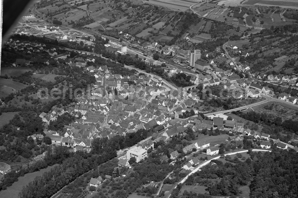 Creglingen from the bird's eye view: Town View of the streets and houses of the residential areas in Creglingen in the state Baden-Wuerttemberg, Germany