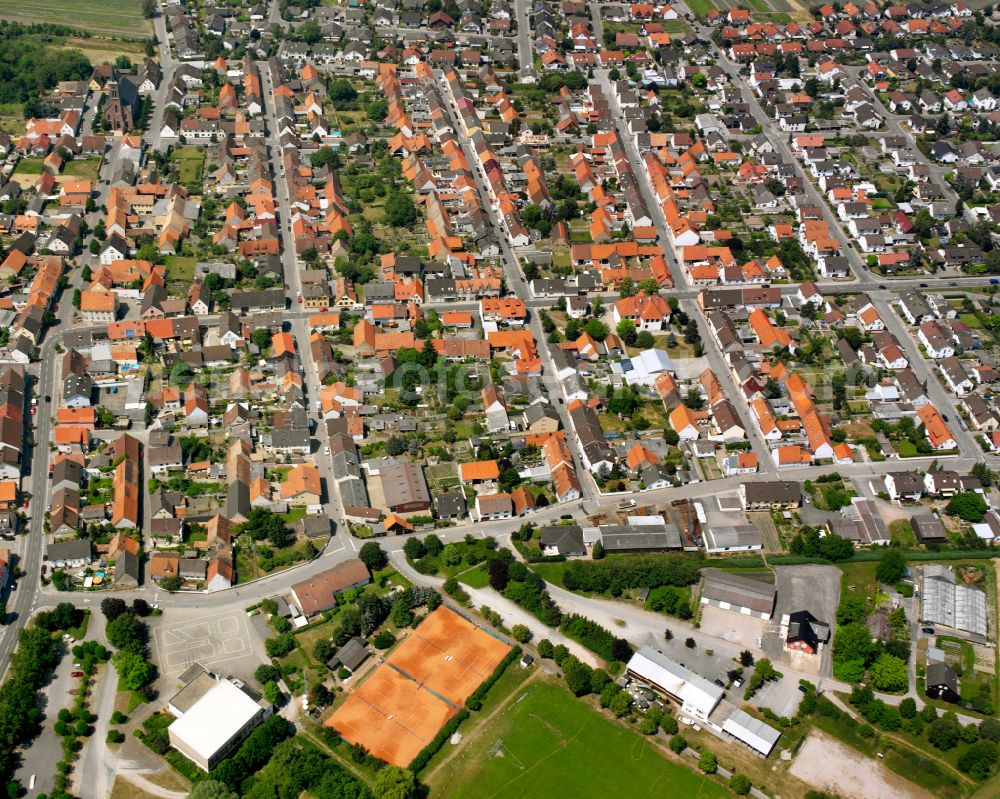 Dettenheim from above - Town View of the streets and houses of the residential areas on street Huttenheimer Strasse in the district Russheim in Dettenheim in the state Baden-Wuerttemberg, Germany