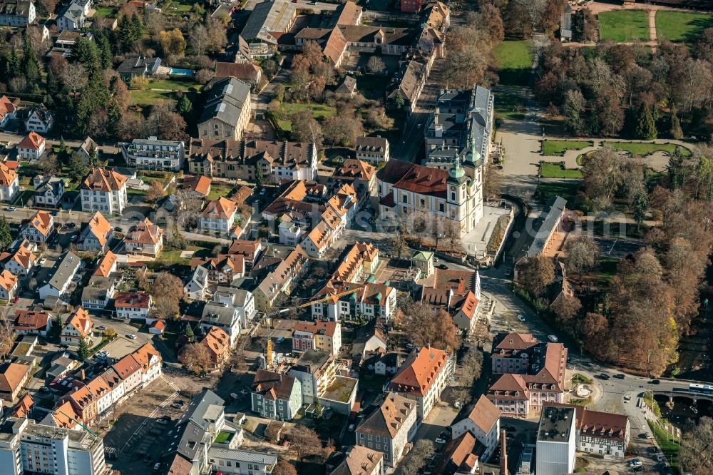 Donaueschingen from the bird's eye view: Town View of the streets and houses of the residential areas in Donaueschingen in the state Baden-Wuerttemberg, Germany