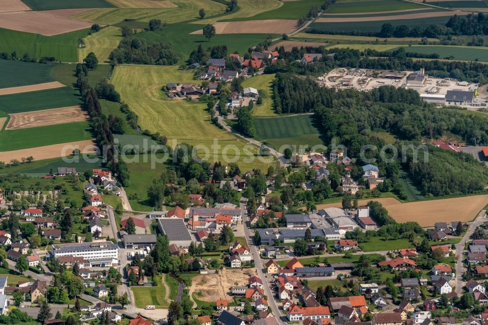 Aerial photograph Dürmentingen - Town View of the streets and houses of the residential areas in Duermentingen in the state Baden-Wuerttemberg, Germany