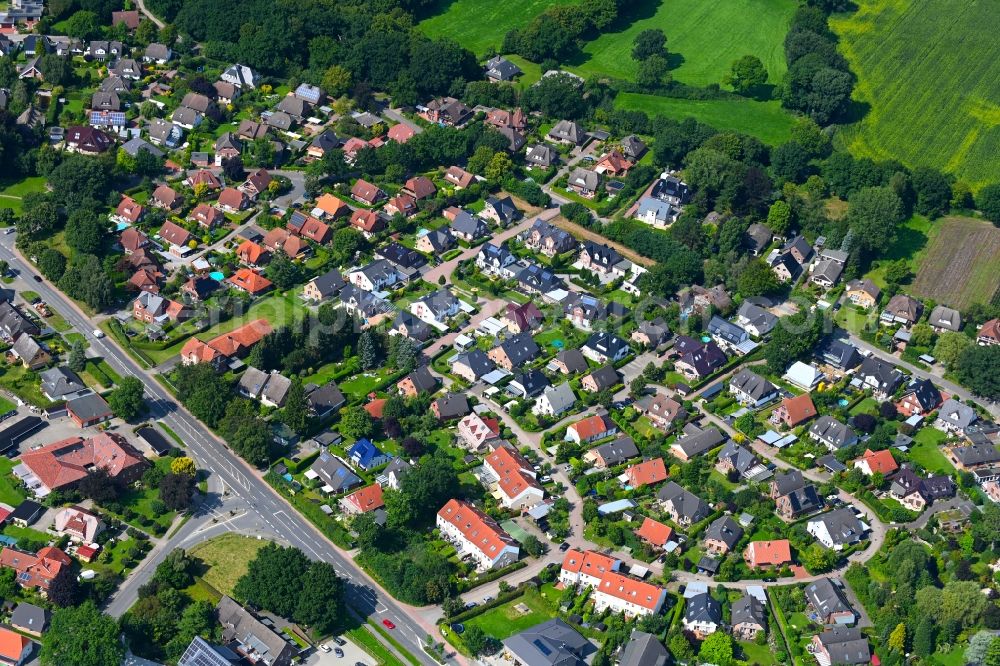 Aerial image Egenbüttel - Town View of the streets and houses of the residential areas in Egenbuettel in the state Schleswig-Holstein, Germany