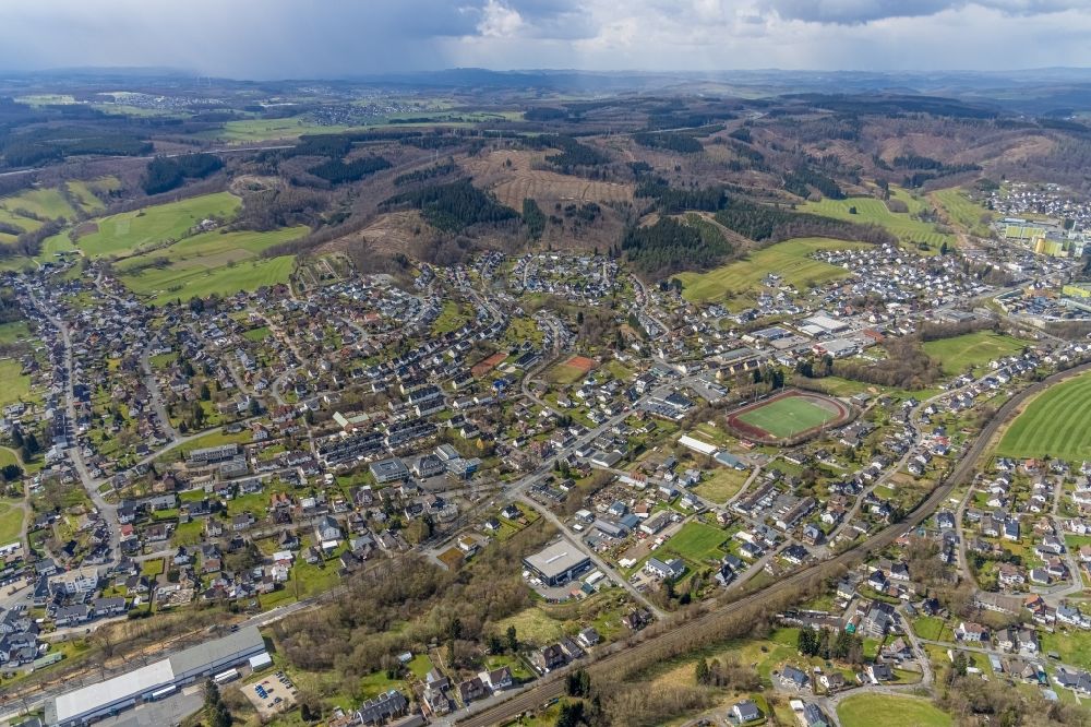 Aerial photograph Eichen - Town View of the streets and houses of the residential areas in Eichen in the state North Rhine-Westphalia, Germany