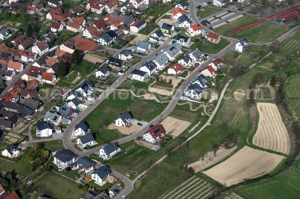 Aerial photograph Eichstetten am Kaiserstuhl - Town View of the streets and houses of the residential areas in Eichstetten am Kaiserstuhl in the state Baden-Wuerttemberg, Germany