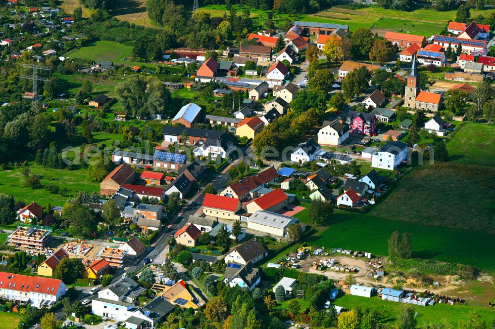 Eiche from the bird's eye view: City view of the streets and houses of the residential areas along the Eichner Dorfstrasse in Eiche in the state Brandenburg, Germany