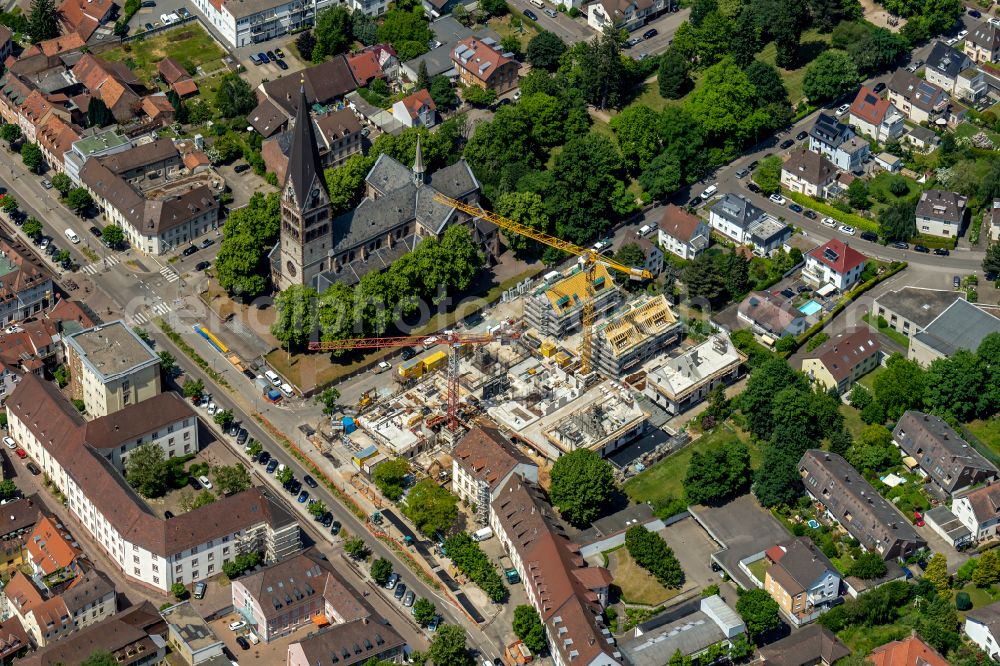 Aerial photograph Ettlingen - Town View of the streets and houses of the residential areas in Ettlingen in the state Baden-Wuerttemberg, Germany