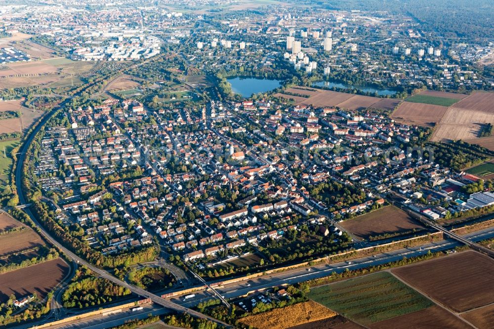 Aerial photograph Feudenheim - Town View of the streets and houses of the residential areas in Feudenheim in the state Baden-Wurttemberg, Germany