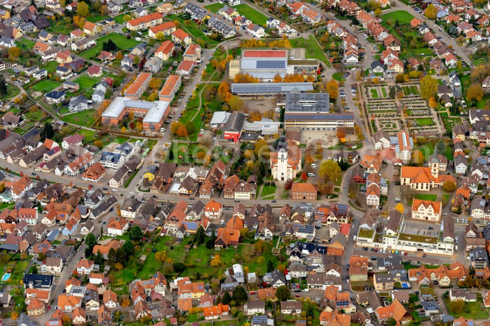 Friesenheim from the bird's eye view: Town View of the streets and houses of the residential areas on street Friesenheimer Hauptstrasse in Friesenheim in the state Baden-Wuerttemberg, Germany