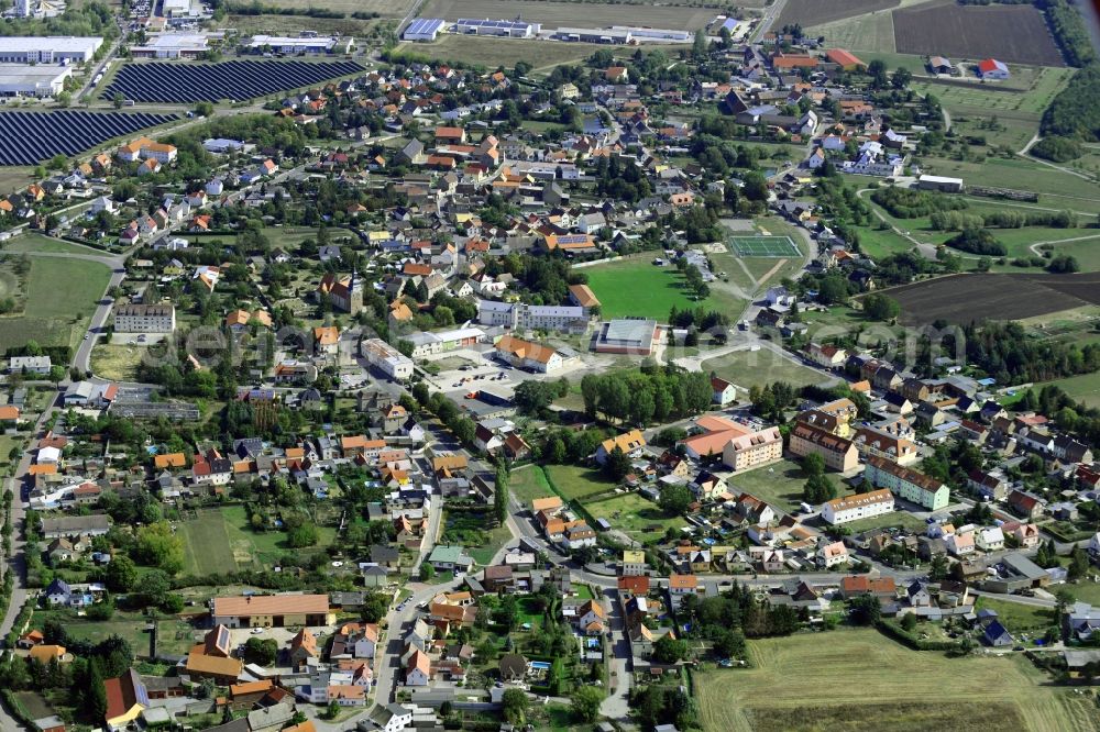 Glesien from the bird's eye view: Town View of the streets and houses of the residential areas in Glesien in the state Saxony, Germany