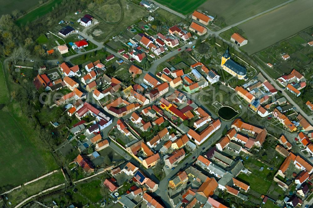 Aerial image Großneuhausen - Town View of the streets and houses of the residential areas in Grossneuhausen in the state Thuringia, Germany