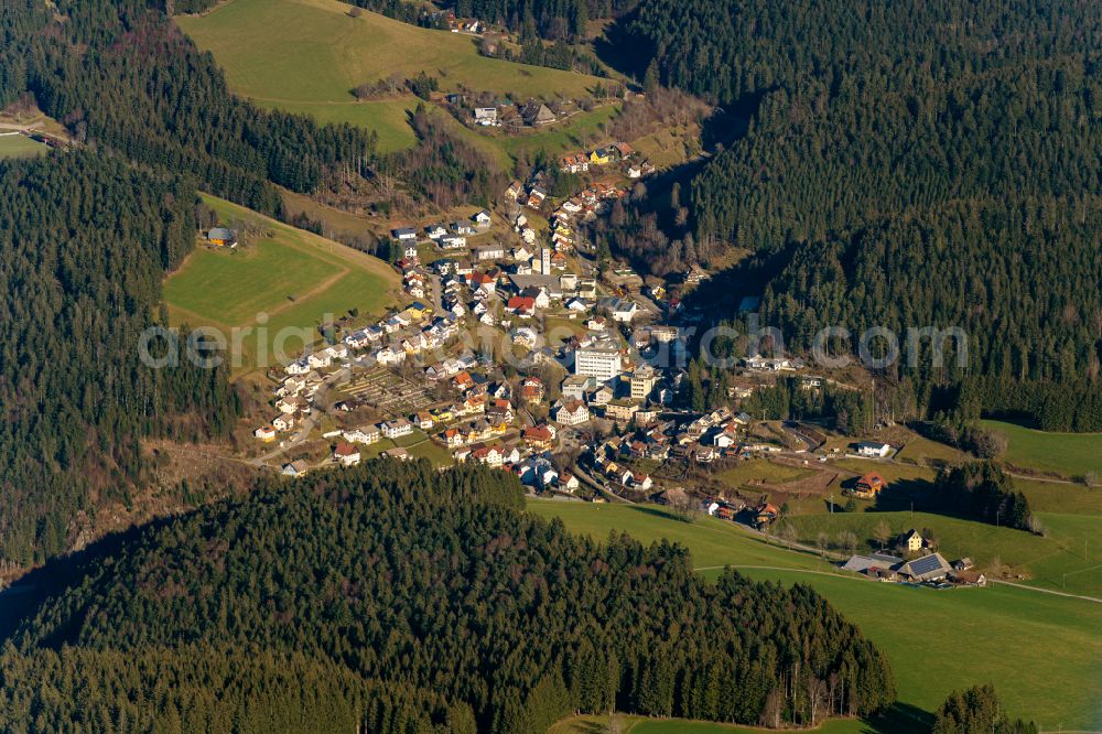Gütenbach from the bird's eye view: Town View of the streets and houses of the residential areas in Guetenbach in the state Baden-Wuerttemberg, Germany