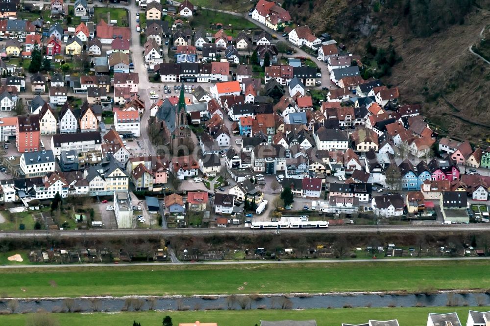 Hausach from the bird's eye view: Town View of the streets and houses of the residential areas in Hausach in the state Baden-Wuerttemberg, Germany