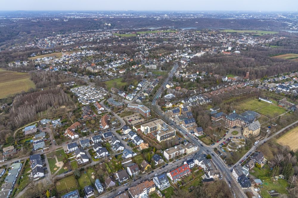Heidhausen from the bird's eye view: Town View of the streets and houses of the residential areas in Heidhausen at Ruhrgebiet in the state North Rhine-Westphalia, Germany