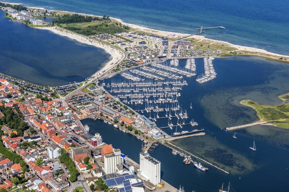 Heiligenhafen from above - City view of the streets and houses Ferienanlage StranResort pier Heiligenhafen on the Baltic Sea coast in the state of Schleswig-Holstein