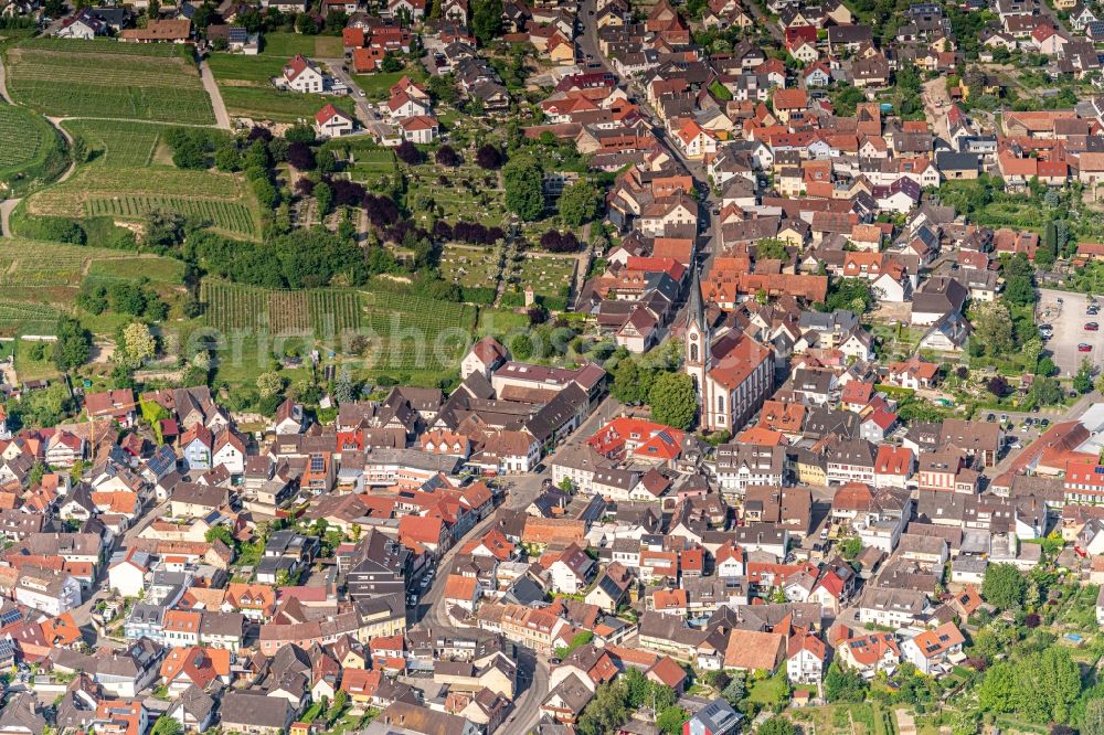 Aerial photograph Ihringen - Town View of the streets and houses of the residential areas in Ihringen in the state Baden-Wurttemberg, Germany