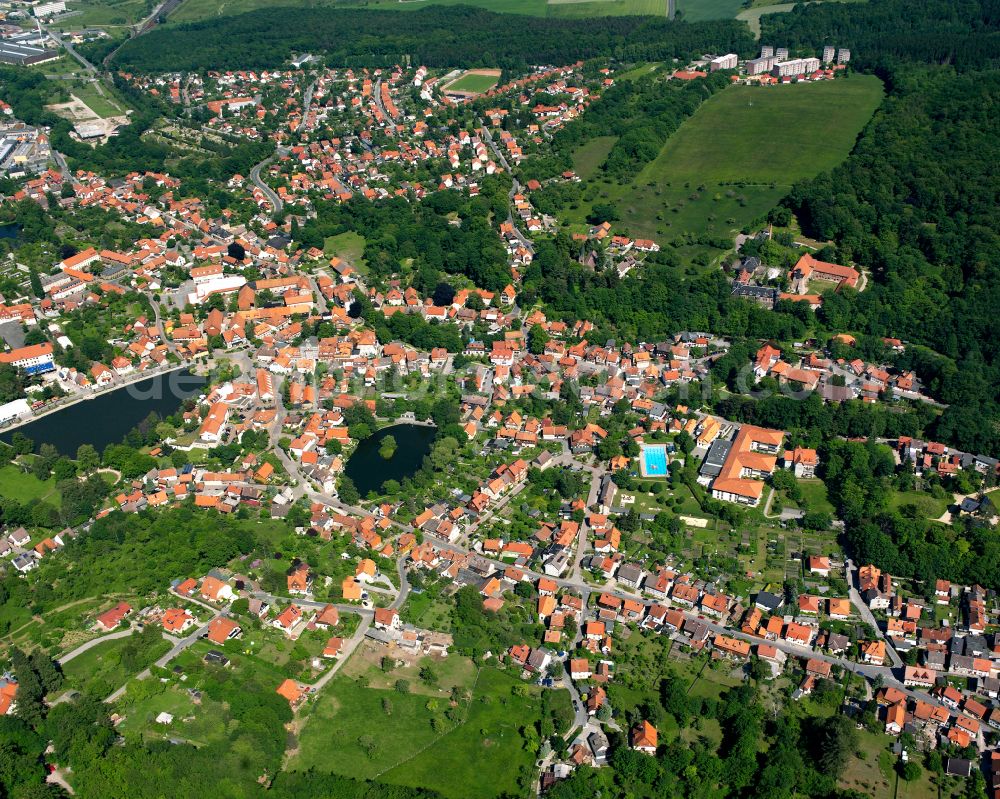 Ilsenburg (Harz) from the bird's eye view: Town View of the streets and houses of the residential areas in Ilsenburg (Harz) in the Harz in the state Saxony-Anhalt, Germany