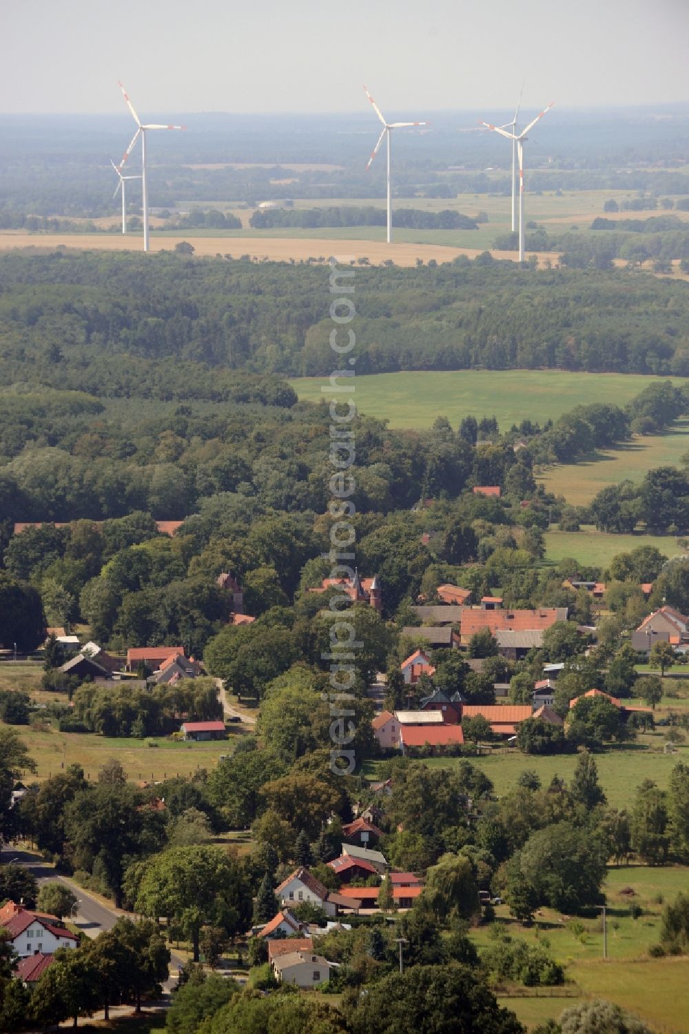 Aerial photograph Jahnsfelde - Town View of the streets and houses of the residential areas in Jahnsfelde in the state Brandenburg