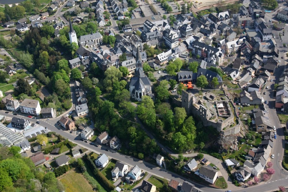 Aerial photograph Kastellaun - Town View of the streets and houses of the residential areas in Kastellaun in the state Rhineland-Palatinate, Germany