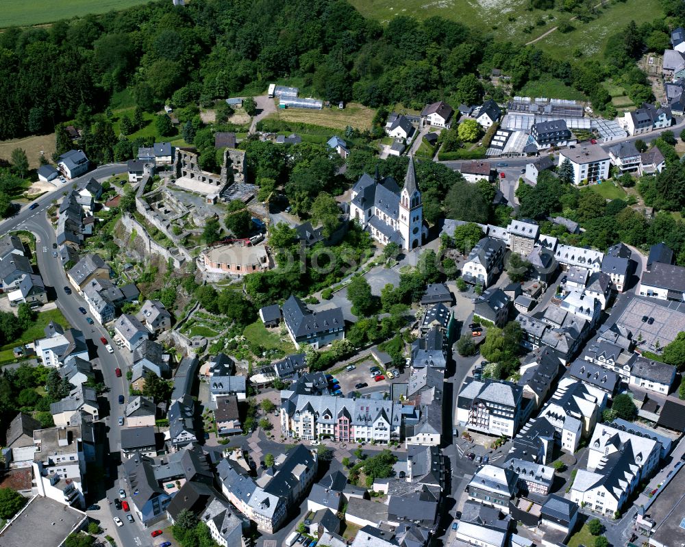 Aerial photograph Kastellaun - Town View of the streets and houses of the residential areas in Kastellaun in the state Rhineland-Palatinate, Germany
