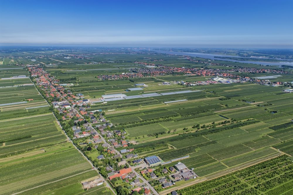 Aerial image Jork - Location in the fruit-growing area Altes Land Ladecop in the state of Lower Saxony, Germany
