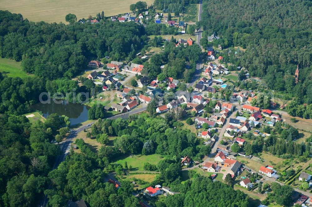 Magdeburgerforth from the bird's eye view: Town View of the streets and houses of the residential areas in Magdeburgerforth in the state Saxony-Anhalt, Germany