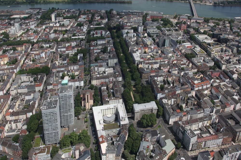 Mainz from the bird's eye view: Local view of Mainz Neustadt with the Kaiserstrasse in Rhineland-Palatinate