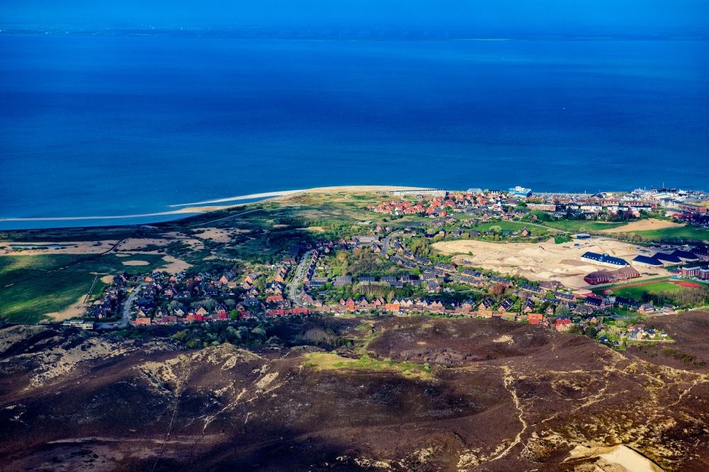 Aerial photograph List - Townscape on the seacoast in List at the island Sylt in the state Schleswig-Holstein, Germany