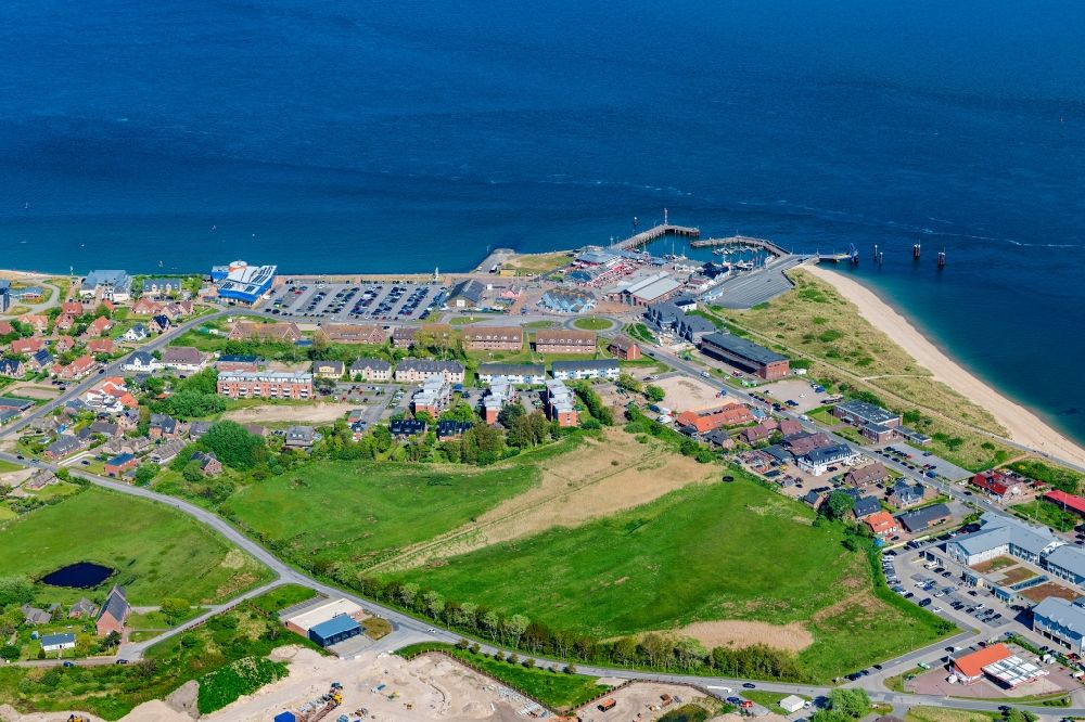 Aerial image List - Townscape on the seacoast in List at the island Sylt in the state Schleswig-Holstein, Germany