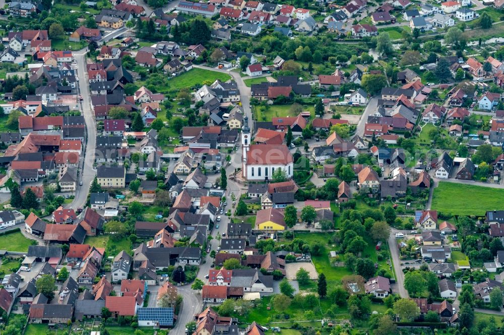 Meißenheim from the bird's eye view: Town View of the streets and houses of the residential areas in Meissenheim in the state Baden-Wurttemberg, Germany