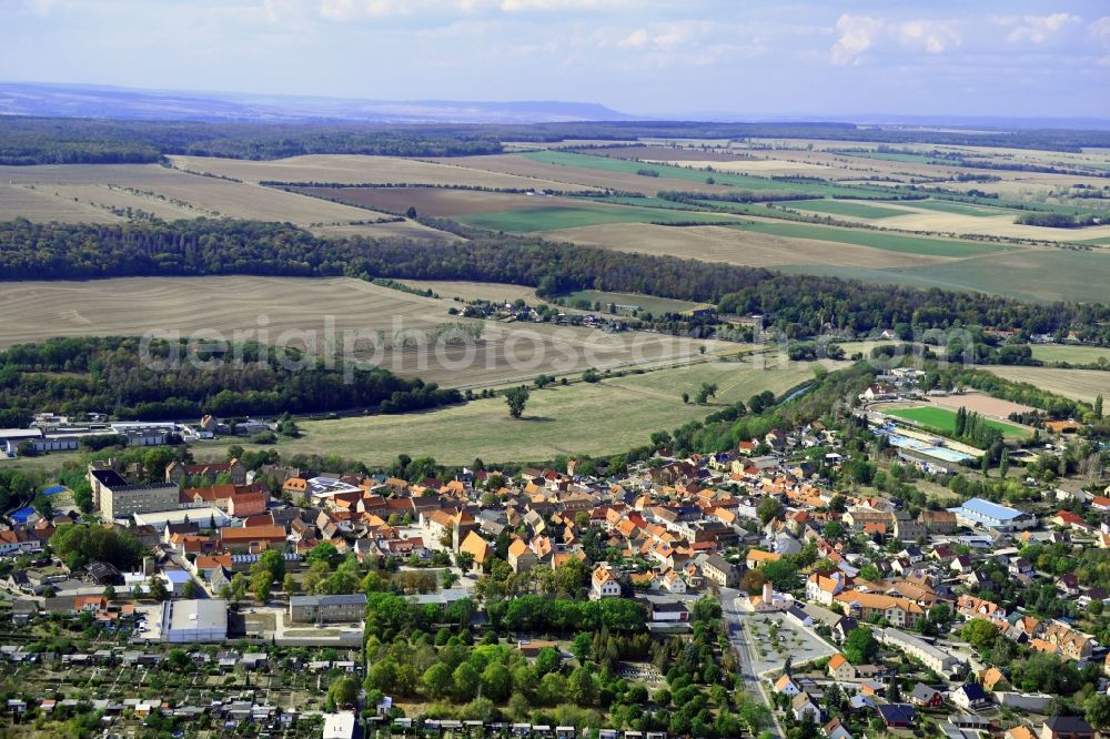 Nebra (Unstrut) from the bird's eye view: Town View of the streets and houses of the residential areas in Nebra (Unstrut) in the state Saxony-Anhalt, Germany