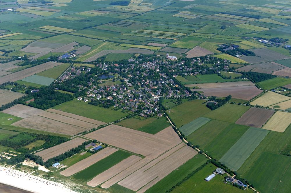 Nieblum from above - Town View of the streets and houses of the residential areas in Nieblum Foehr islands in the state Schleswig-Holstein