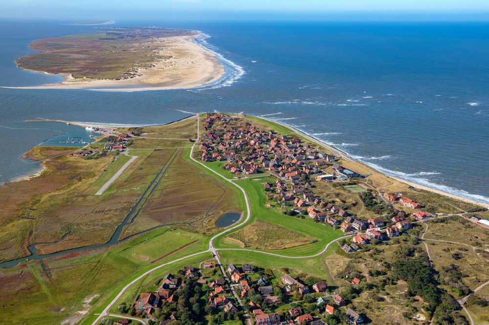 Aerial photograph Baltrum - Town View of the streets and houses of the residential areas in Ostdorf and Westdorf on the North Sea island Baltrum in the state Lower Saxony