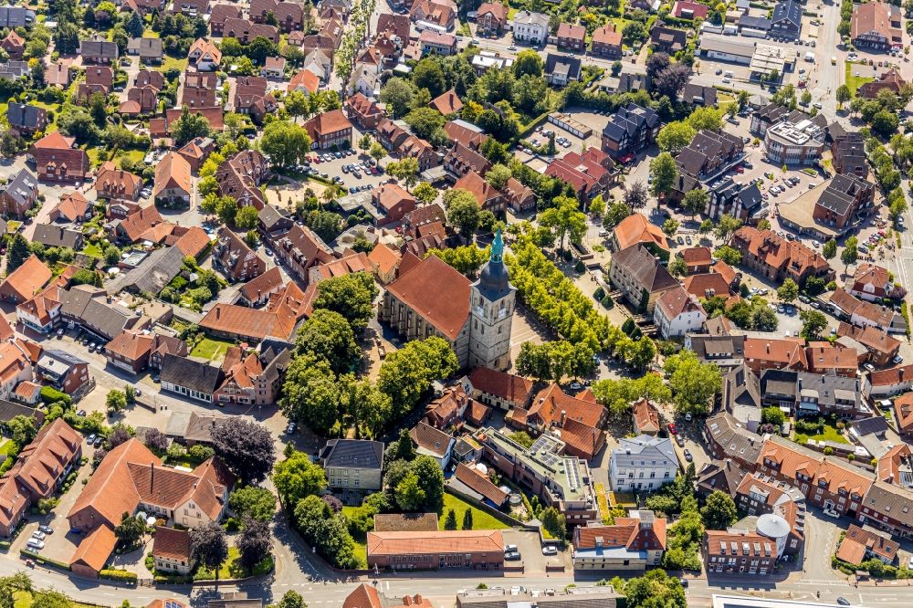 Nottuln from the bird's eye view: Town View of the streets and houses of the residential areas in Nottuln in the state North Rhine-Westphalia, Germany