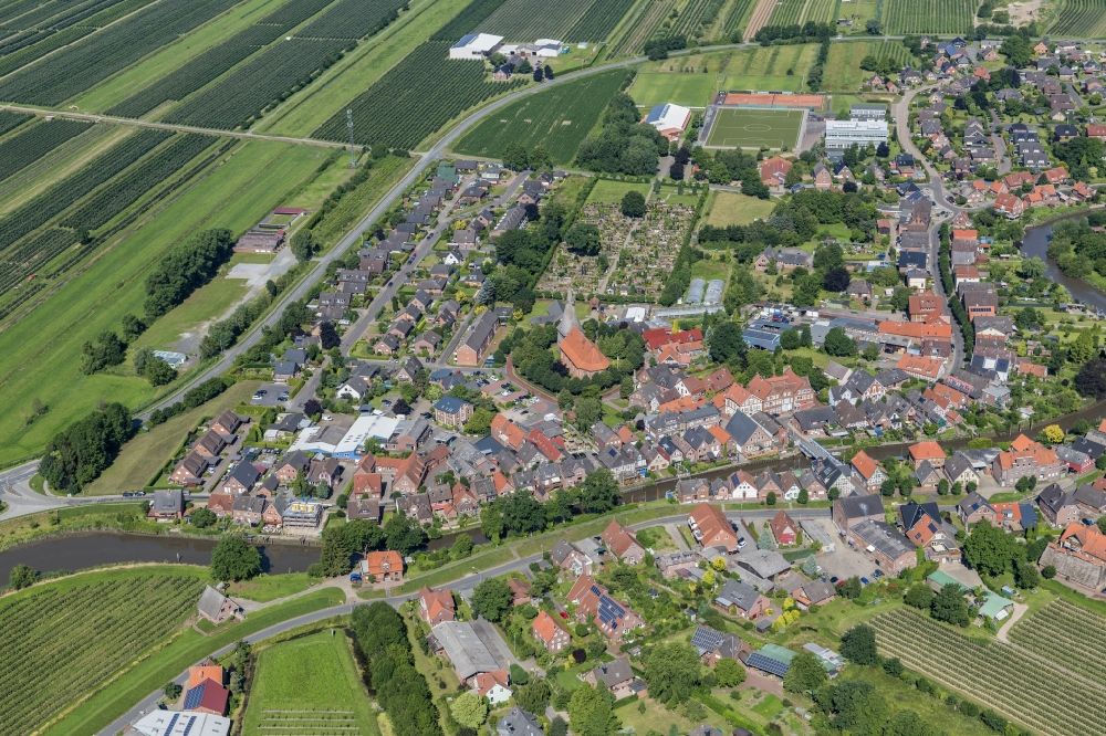 Aerial image Jork - Town view in the fruit-growing region Altes Land Jork-Estebrugge in the state Lower Saxony, Germany