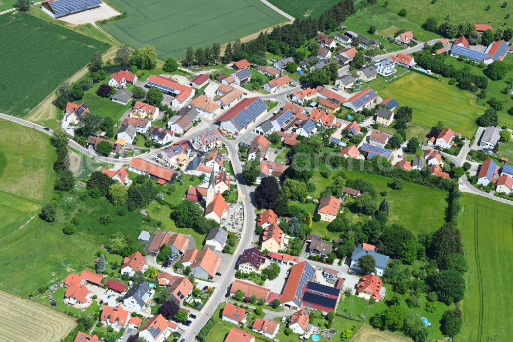 Aerial photograph Dachau - Town View of the streets and houses of the residential areas in the district Pellheim in Dachau in the state Bavaria, Germany