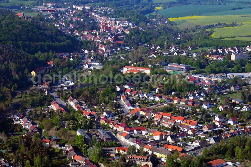 Aerial photograph Mansfeld - Town View of the streets and houses of the residential areas in the district Leimbach in Mansfeld in the state Saxony-Anhalt, Germany
