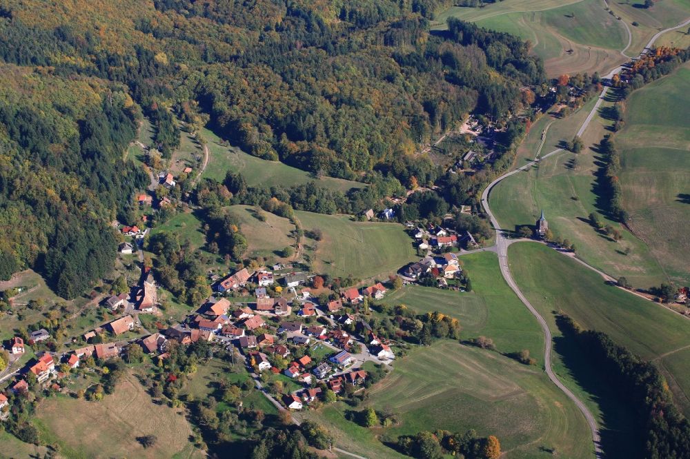 Aerial photograph Steinen - Town View of the streets and houses of te district Schlaechtenhaus / Hofen in Steinen in the state Baden-Wurttemberg, Germany