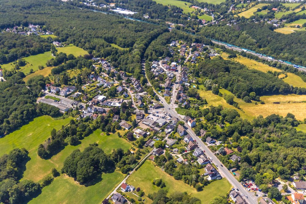 Aerial photograph Gevelsberg - Town View of the streets and houses of the residential areas in the district Uellendahl in Gevelsberg in the state North Rhine-Westphalia, Germany