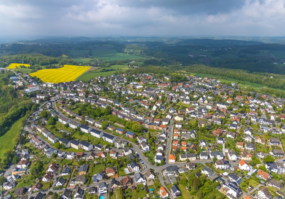Wetter (Ruhr) from the bird's eye view: Town View of the streets and houses of the residential areas in the district Volmarstein in Wetter (Ruhr) in the state North Rhine-Westphalia, Germany