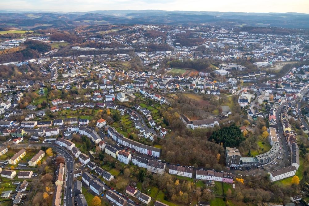Aerial photograph Lüdenscheid - Town View of the streets and houses of the residential areas in the district Worth in Luedenscheid in the state North Rhine-Westphalia, Germany